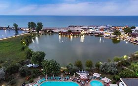 Complex Tismana 3* All Inclusive